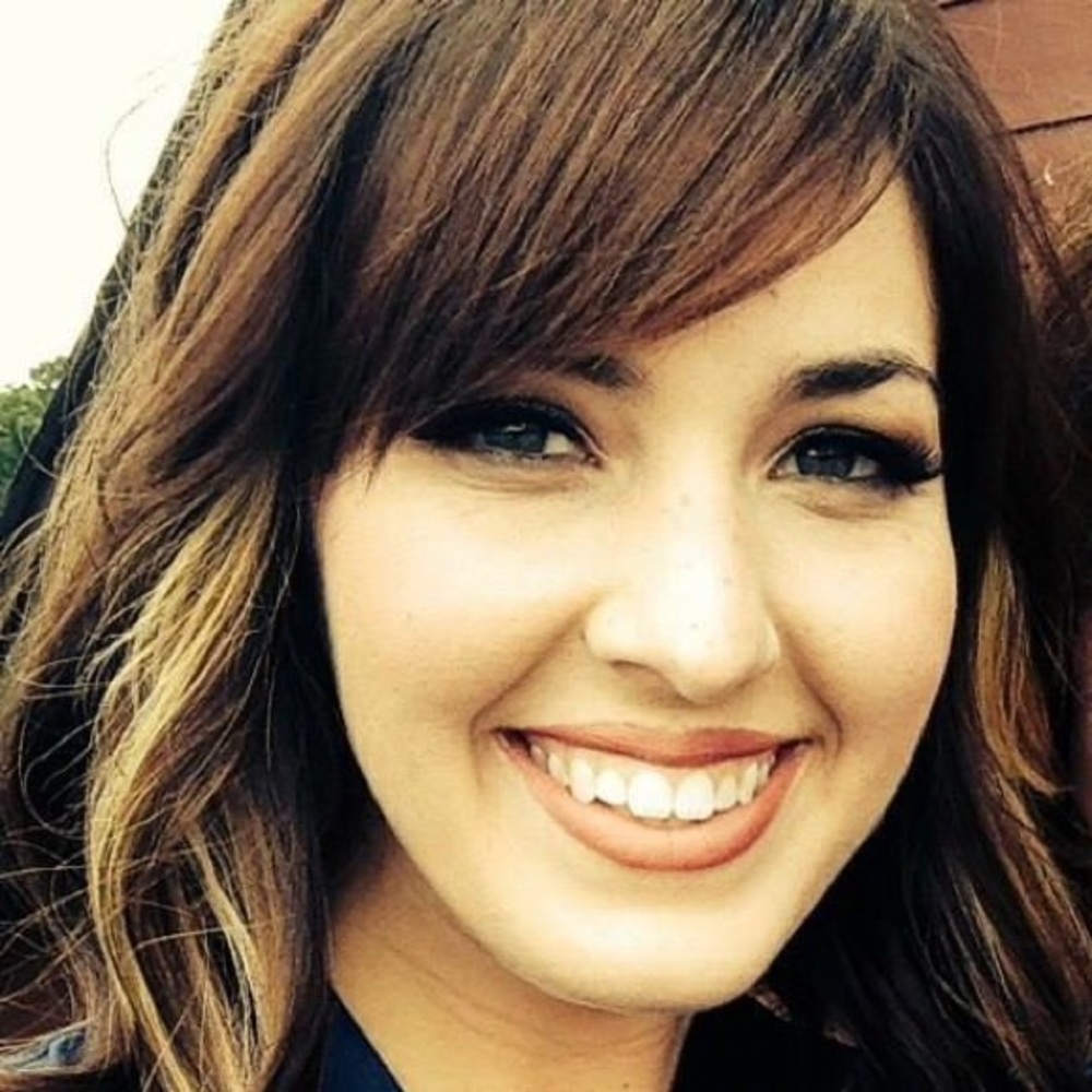 Meet your Posher, Abigail